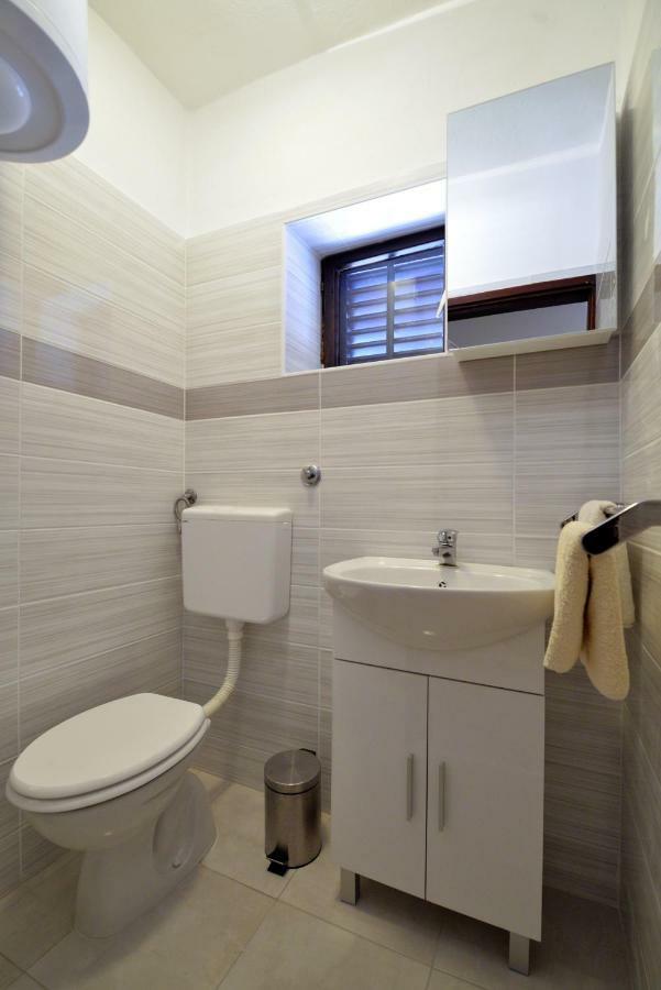 Apartmani Sime Betina  Dış mekan fotoğraf